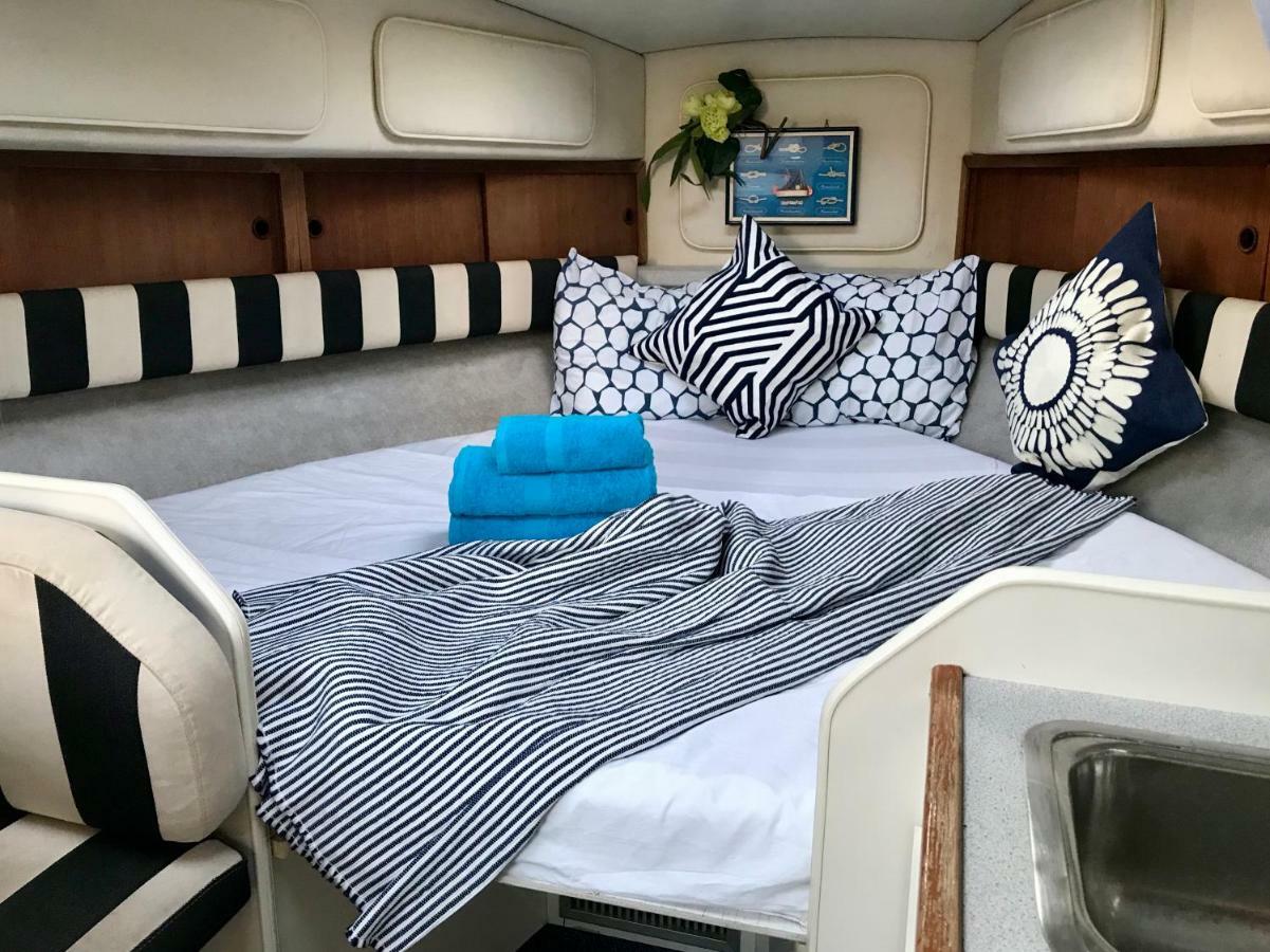 Yacht Experience Barcelona Hotel Sant Adria de Besos Exterior photo